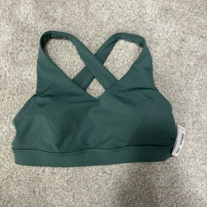 Lululemon envital bra size 10 color MEFO brand new with tag